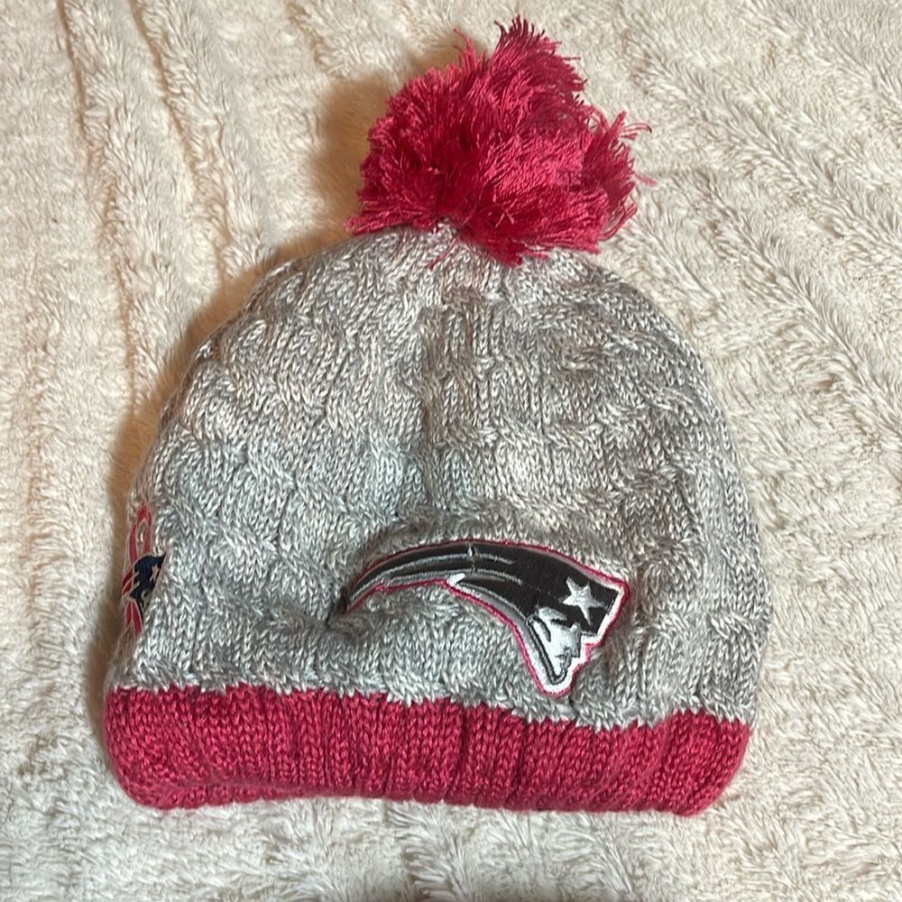 New England patriots breast cancer awareness beanie NEW ERA